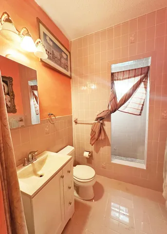 $730,000 | 5435 5th Avenue, Key West, FL 33040