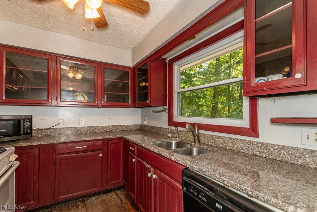 10100 Chillicothe Road Willoughby, OH 44094 - Photo 12 of 27