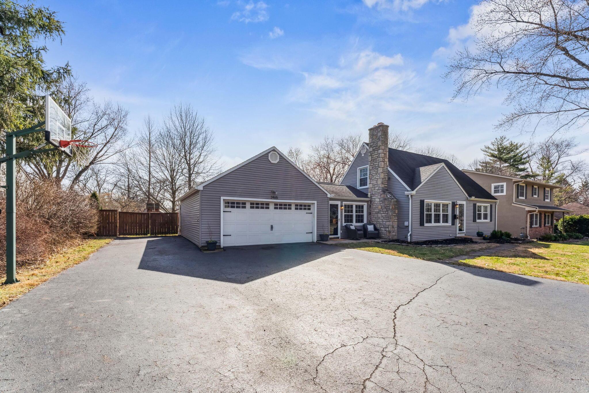 2465 Middlesex Road Upper Arlington, OH 43220 - Photo 6 of 109 Extra Parking Spot Beside Garage