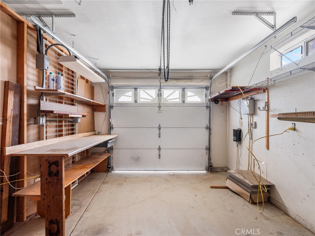 16992 Joshua Road Apple Valley, CA 92307 - Photo 25 of 57