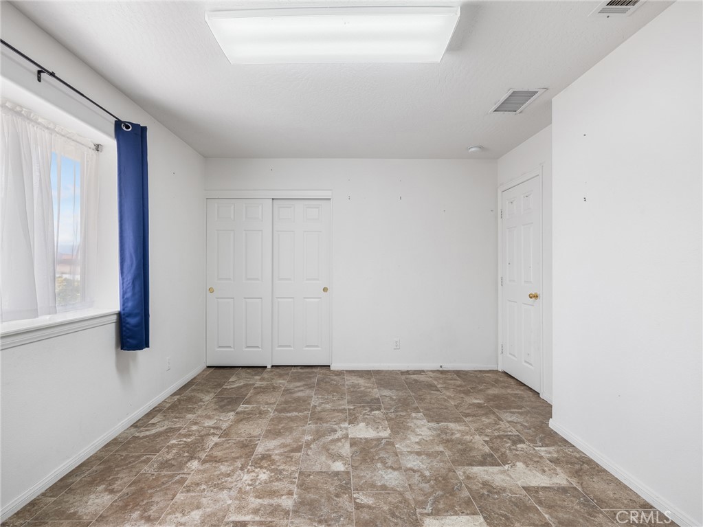 16992 Joshua Road Apple Valley, CA 92307 - Photo 41 of 57