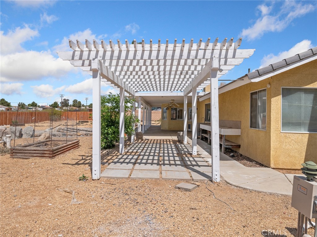 16992 Joshua Road Apple Valley, CA 92307 - Photo 51 of 57