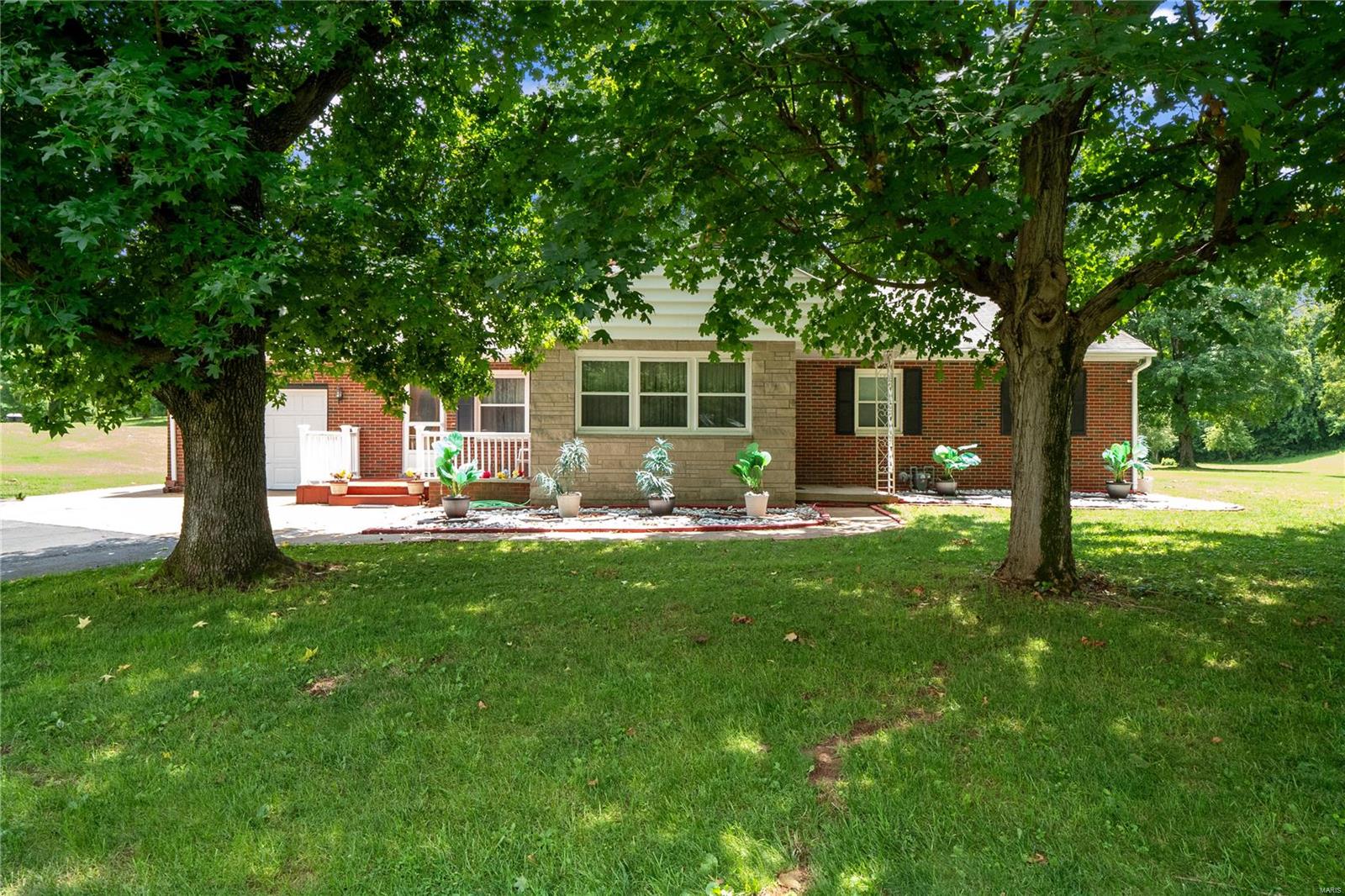 8704 Triple Lakes Road Dupo, IL 62239 - Photo 1 of 39 Gallery Image 1