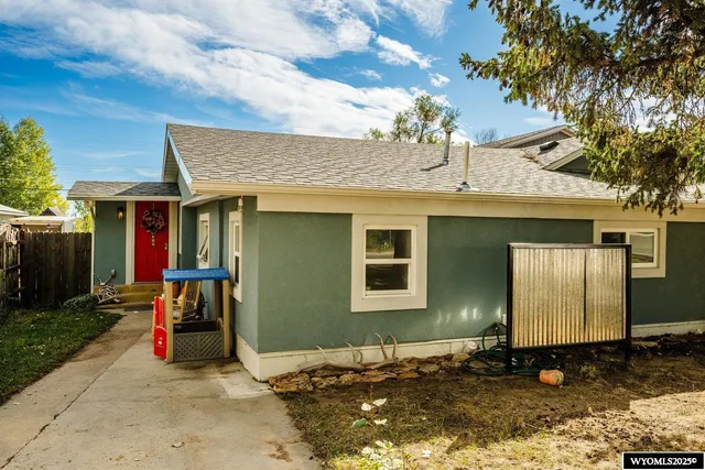 $352,000 | 631 North Adams Avenue, Buffalo, WY 82834