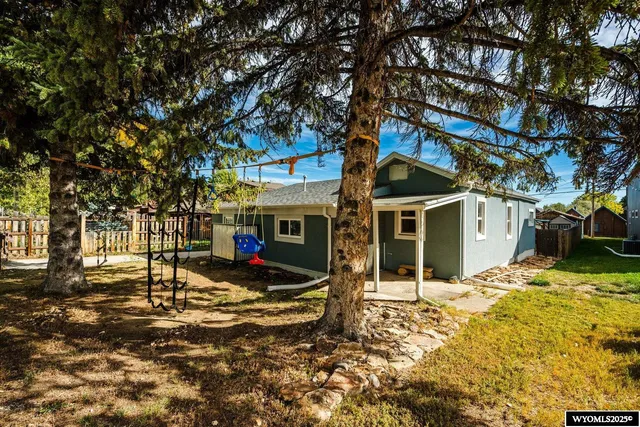$352,000 | 631 North Adams Avenue, Buffalo, WY 82834
