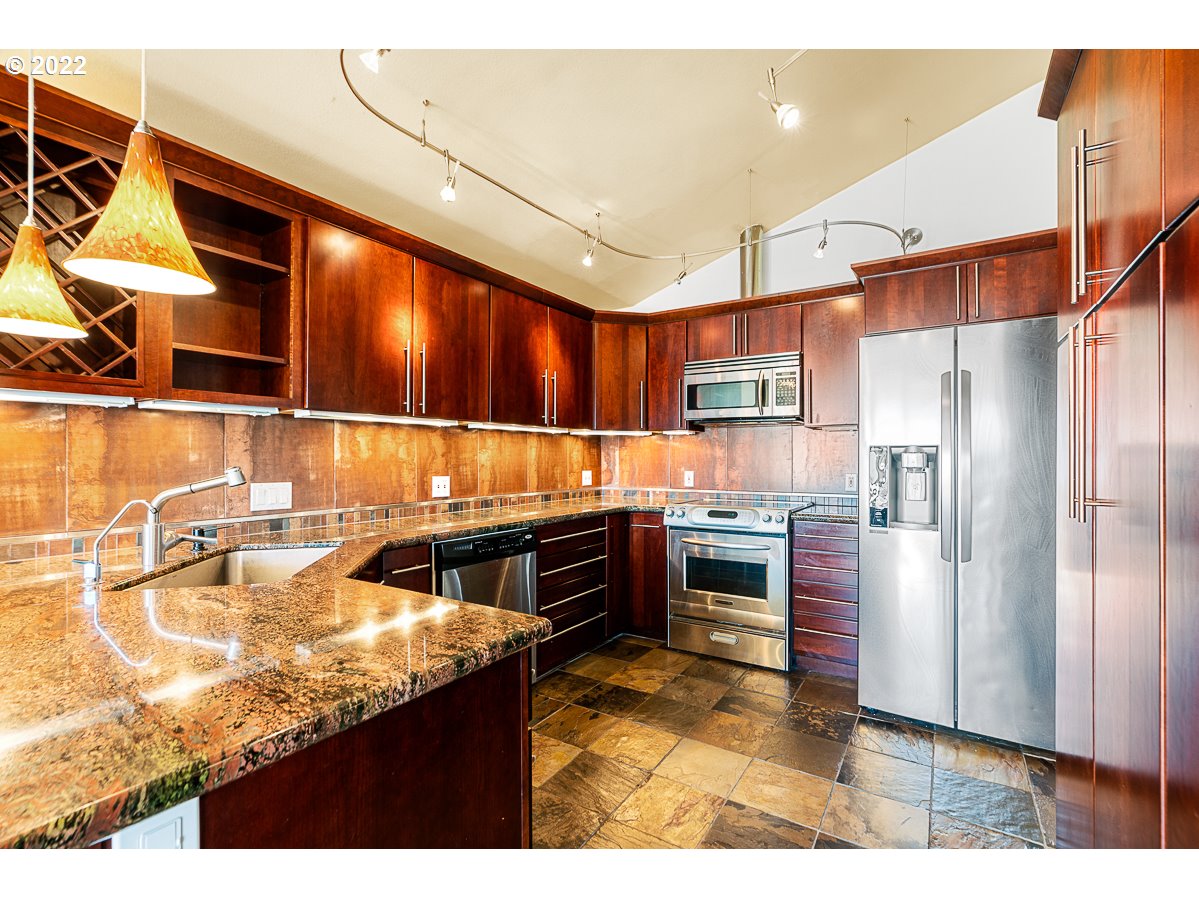 1509 Southwest Hall Street, Unit A Portland, OR 97201 - Photo 10 of 31 Gallery Image 10