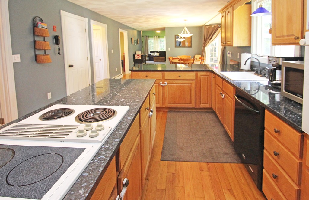175 Scotland Road Newbury, MA 01951 - Photo 8 of 27 Gallery Image 8