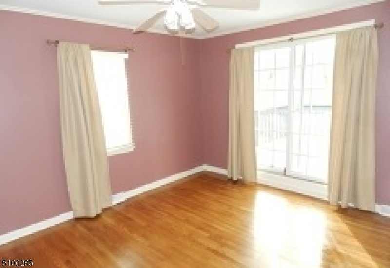 7 Brookview Road Denville, NJ 07834 - Photo 6 of 12