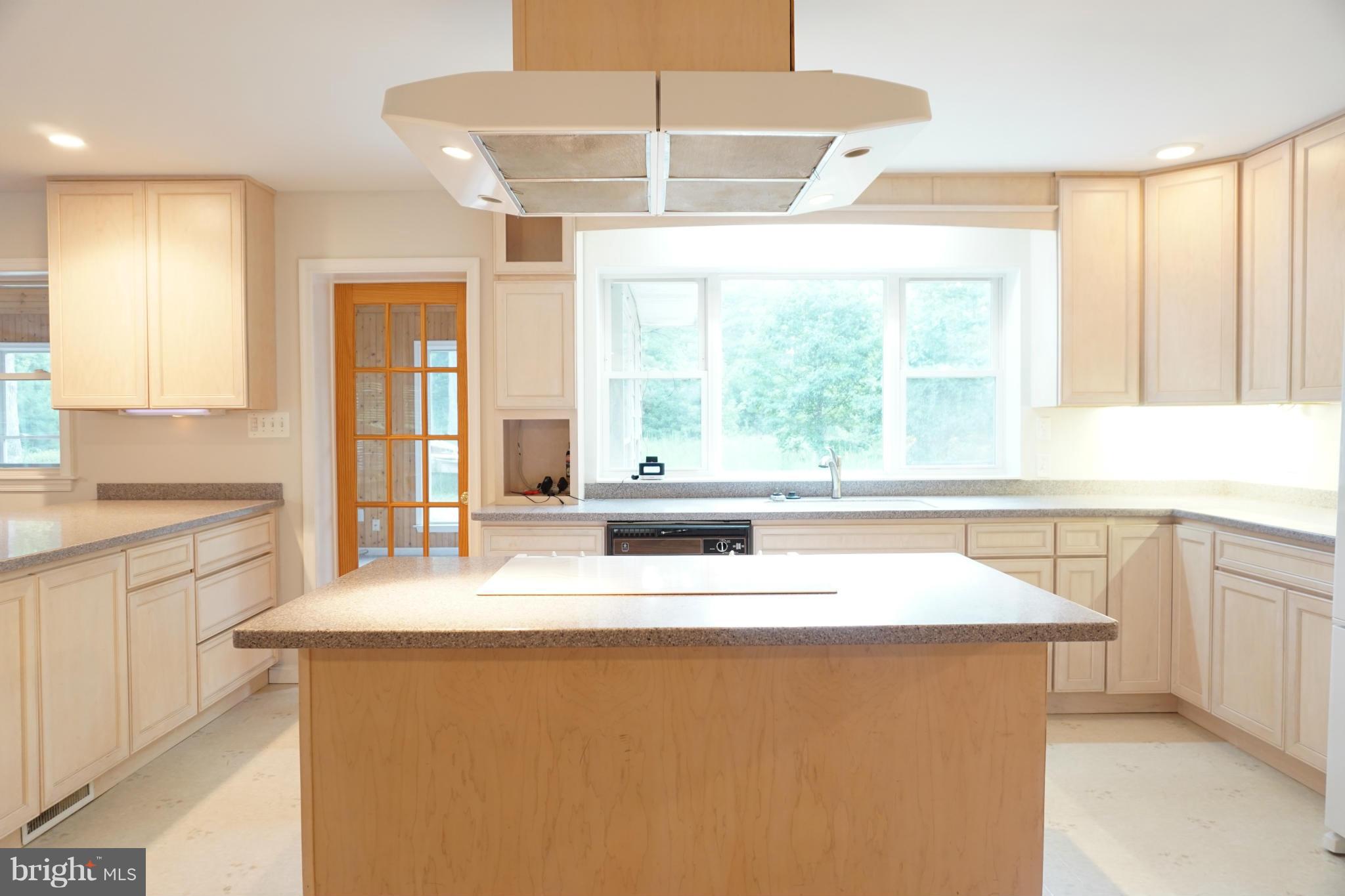 4111 Danville Road Brandywine, MD 20613 - Photo 11 of 28 Kitchen