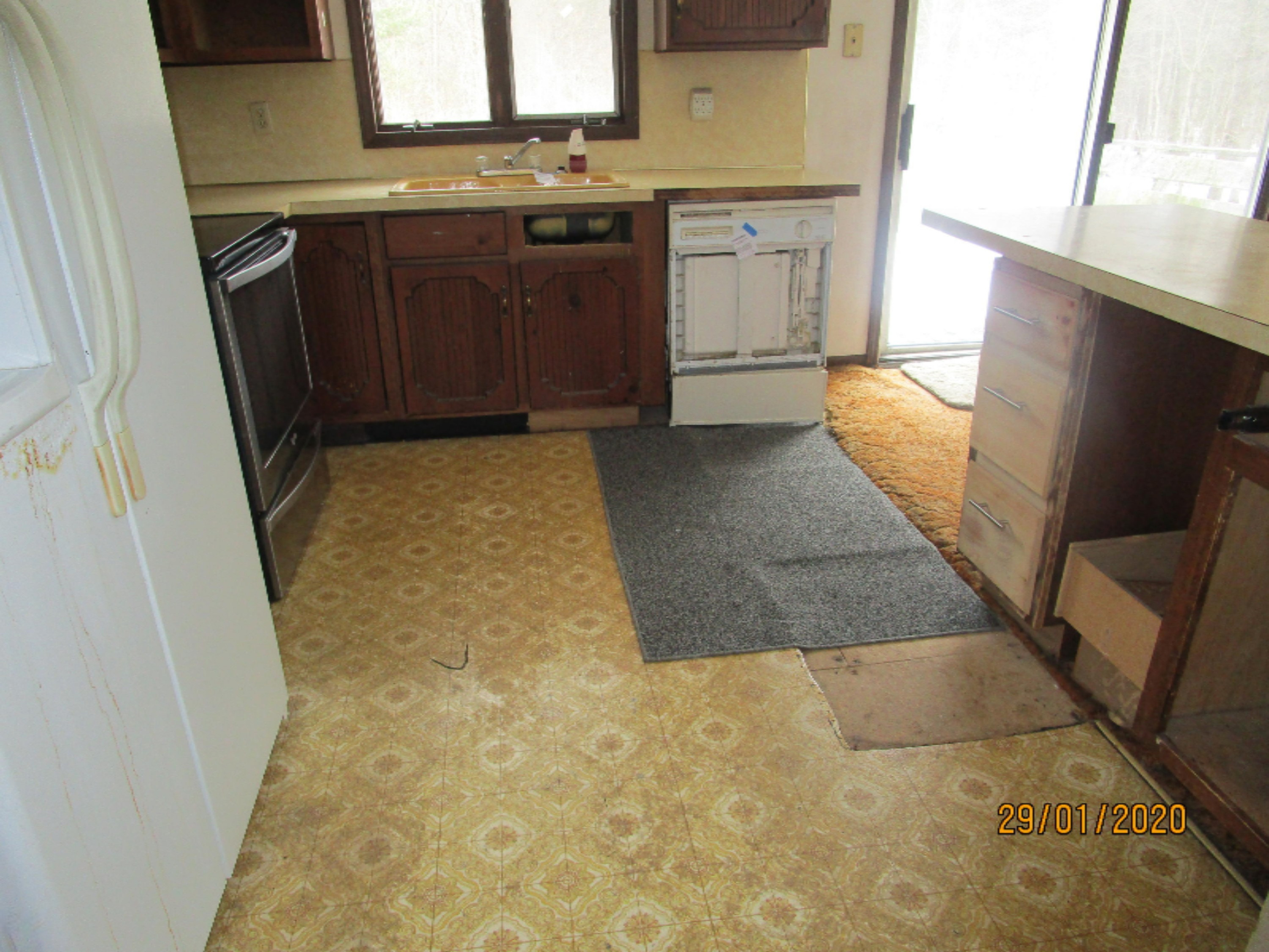 1236 North Peterson Road Muskegon, MI 49445 - Photo 2 of 11 IMG_4482