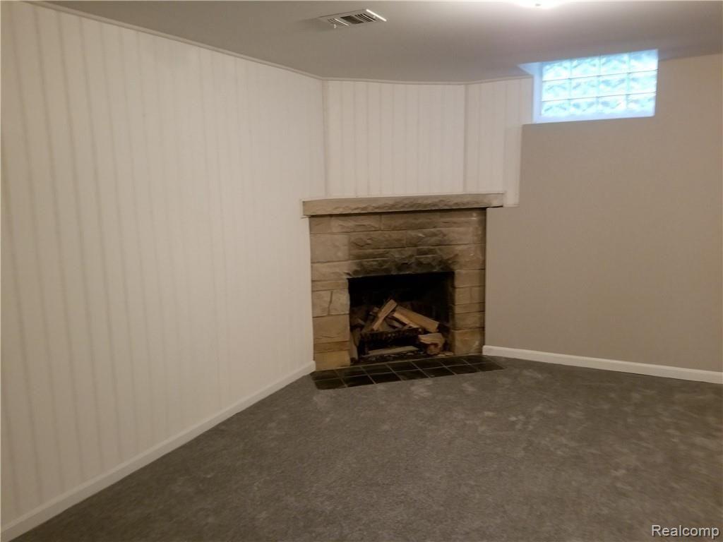 803 Pemberton Road Grosse Pointe, MI 48230 - Photo 37 of 55 20180829_164238.jpg