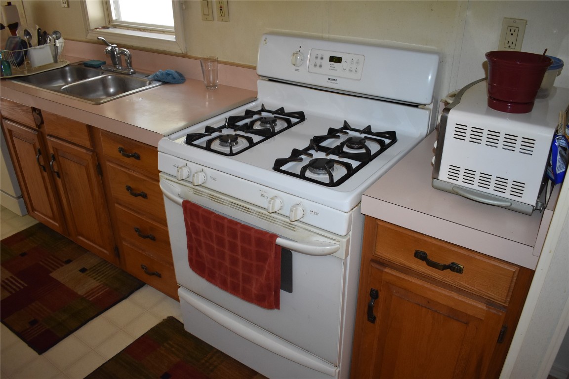 180 Poppy Road New Milford, PA 18834 - Photo 4 of 36 Gallery Image 4