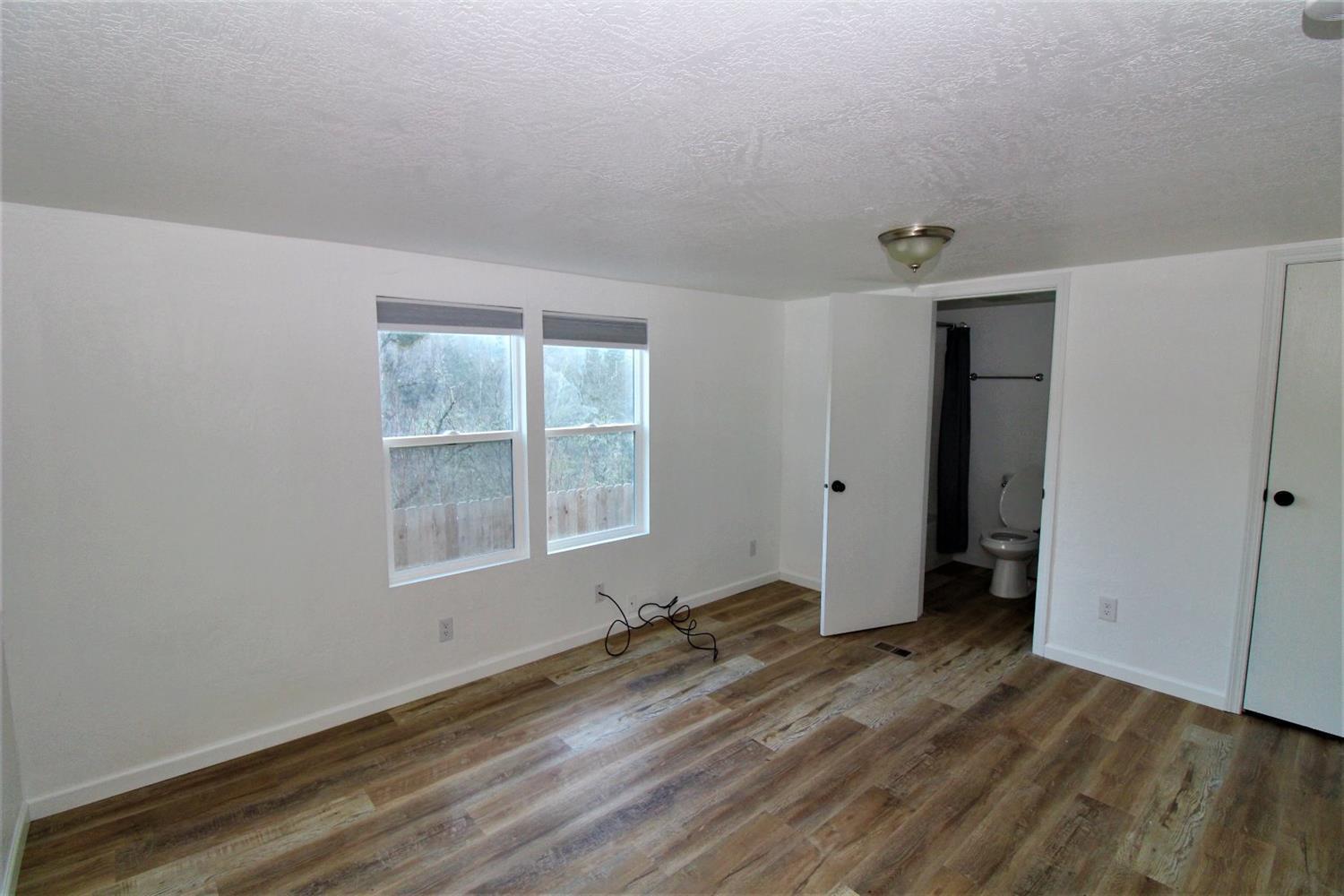 6840 North Applegate Road Grants Pass, OR 97527 - Photo 11 of 20 Additional Photo