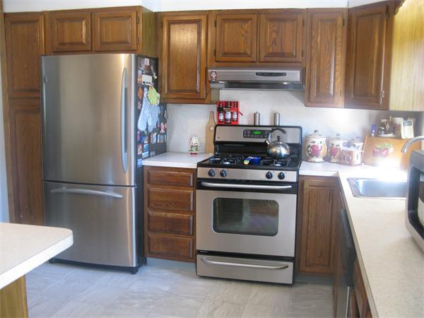 22 Hillsdale Road Randolph, MA 02368 - Photo 3 of 10 Gallery Image 3