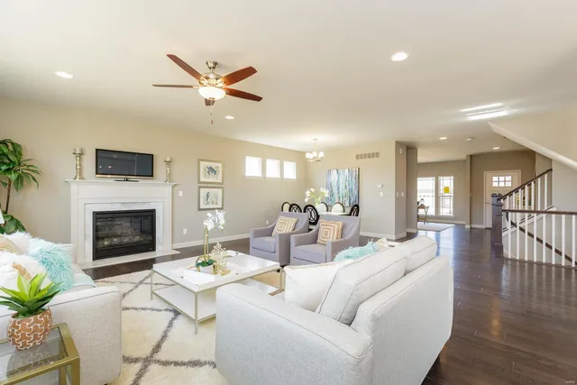 $478,900 | 1 Carver @ Ryehill Manor Street, St. Peters, MO 63376