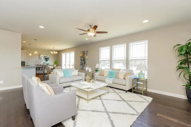 $478,900 | 1 Carver @ Ryehill Manor Street, St. Peters, MO 63376