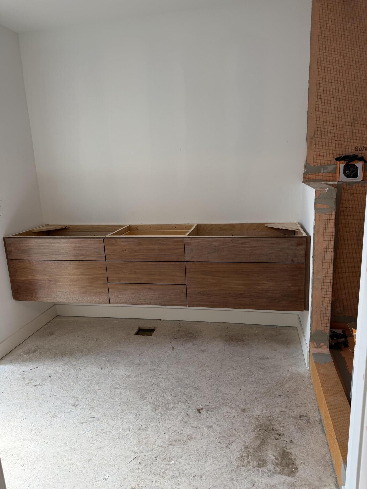 770 West Pontaluna Road Muskegon, MI 49441 - Photo 7 of 17 Primary Vanity