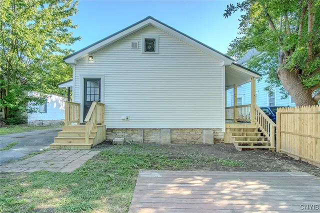 $207,900 | 406 Stone Street, Watertown, NY 13601