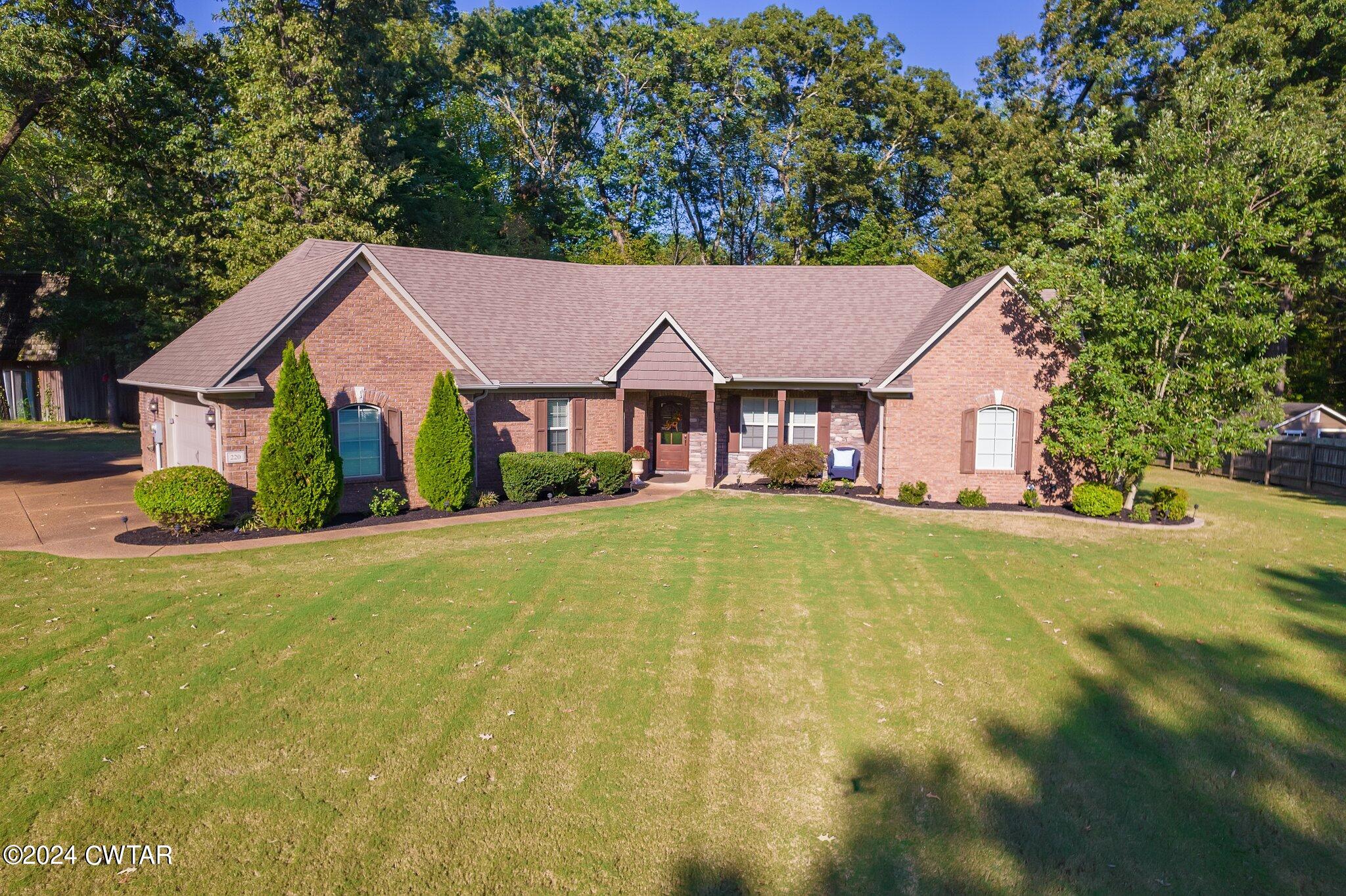 220 Tuckahoe Road Jackson, TN 38305 - Photo 3 of 36 3-web-or-mls-Completed-105