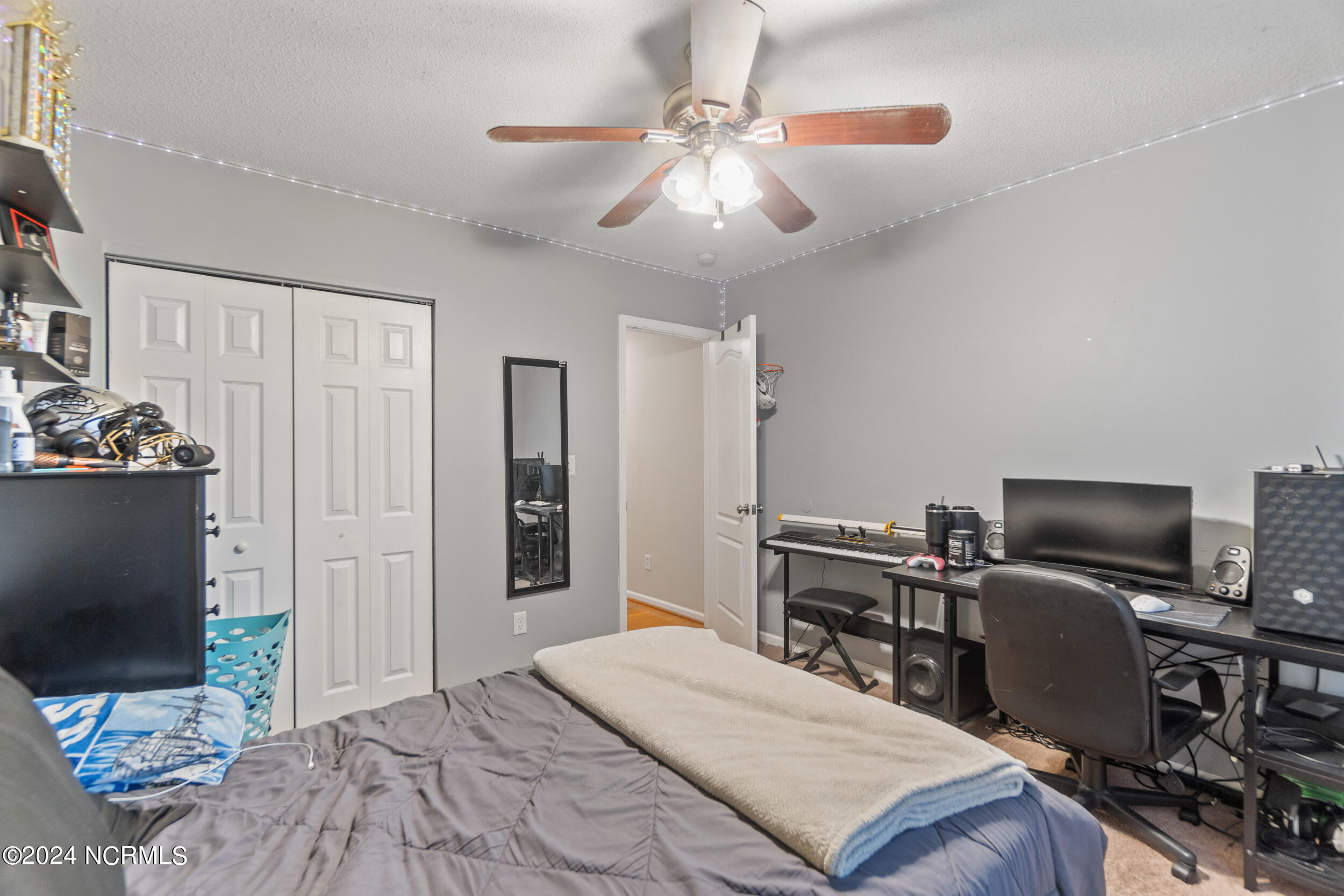 192 Eagle Creek Road Moyock, NC 27958 - Photo 16 of 41 Front Bedroom
