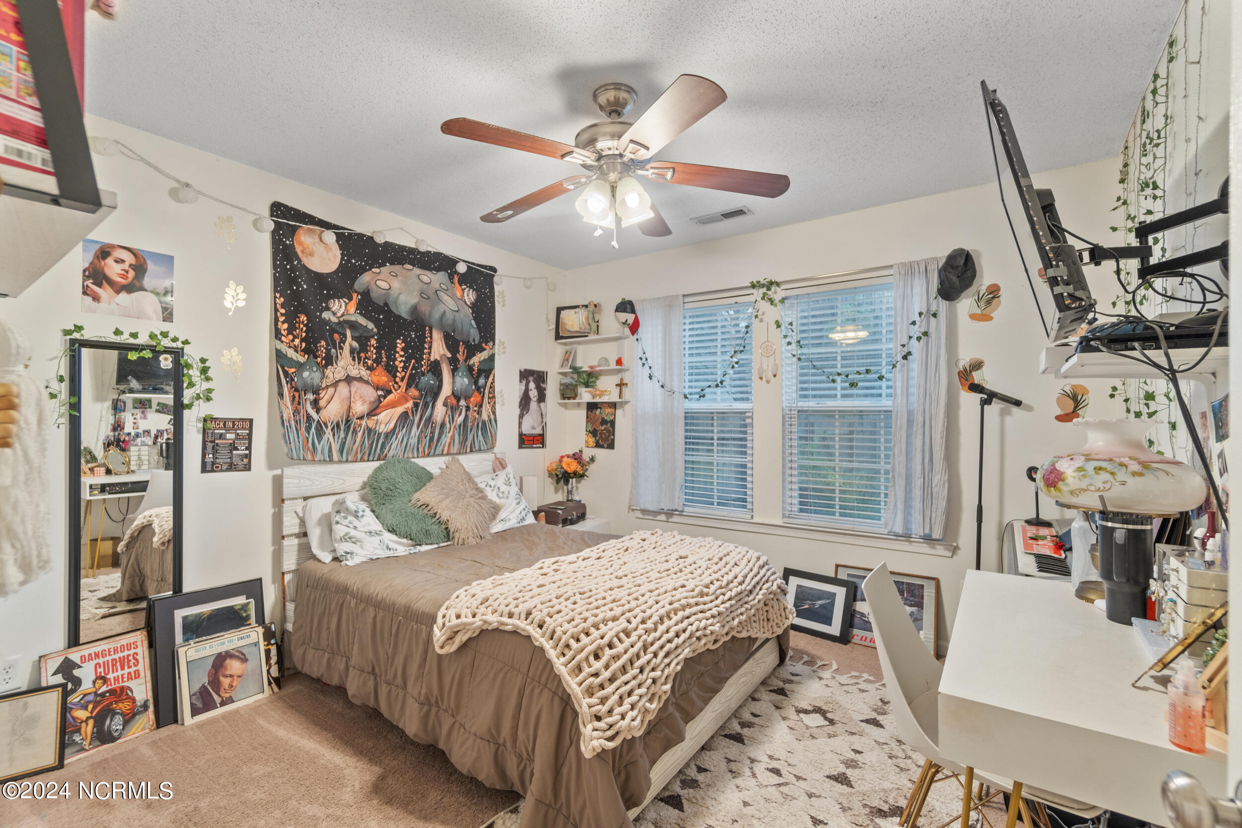 192 Eagle Creek Road Moyock, NC 27958 - Photo 18 of 41 Back Bedroom