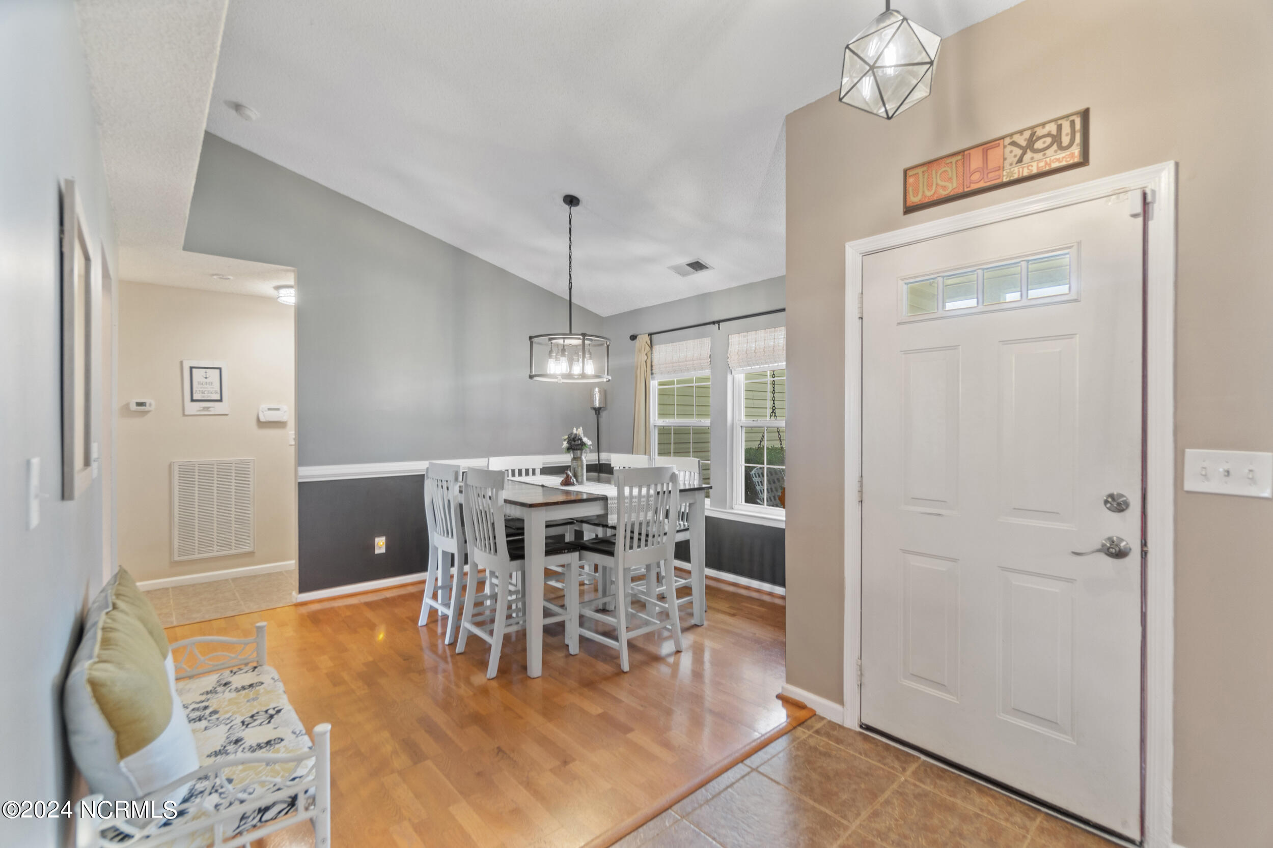 192 Eagle Creek Road Moyock, NC 27958 - Photo 5 of 41 Dining Room