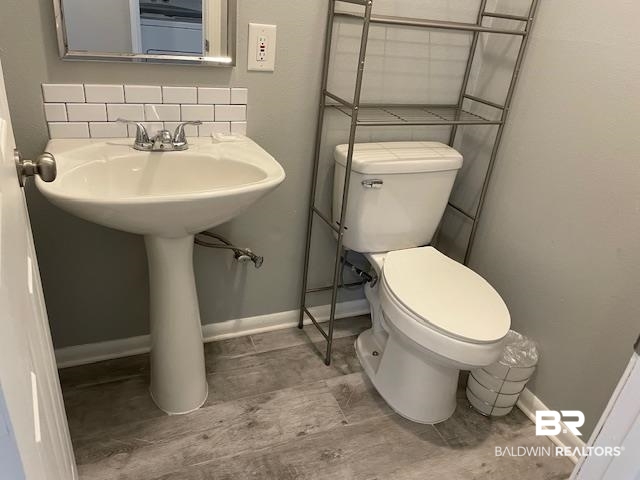 622 Boykin Court North Gulf Shores, AL 36542 - Photo 27 of 44 BATHROOM TWO