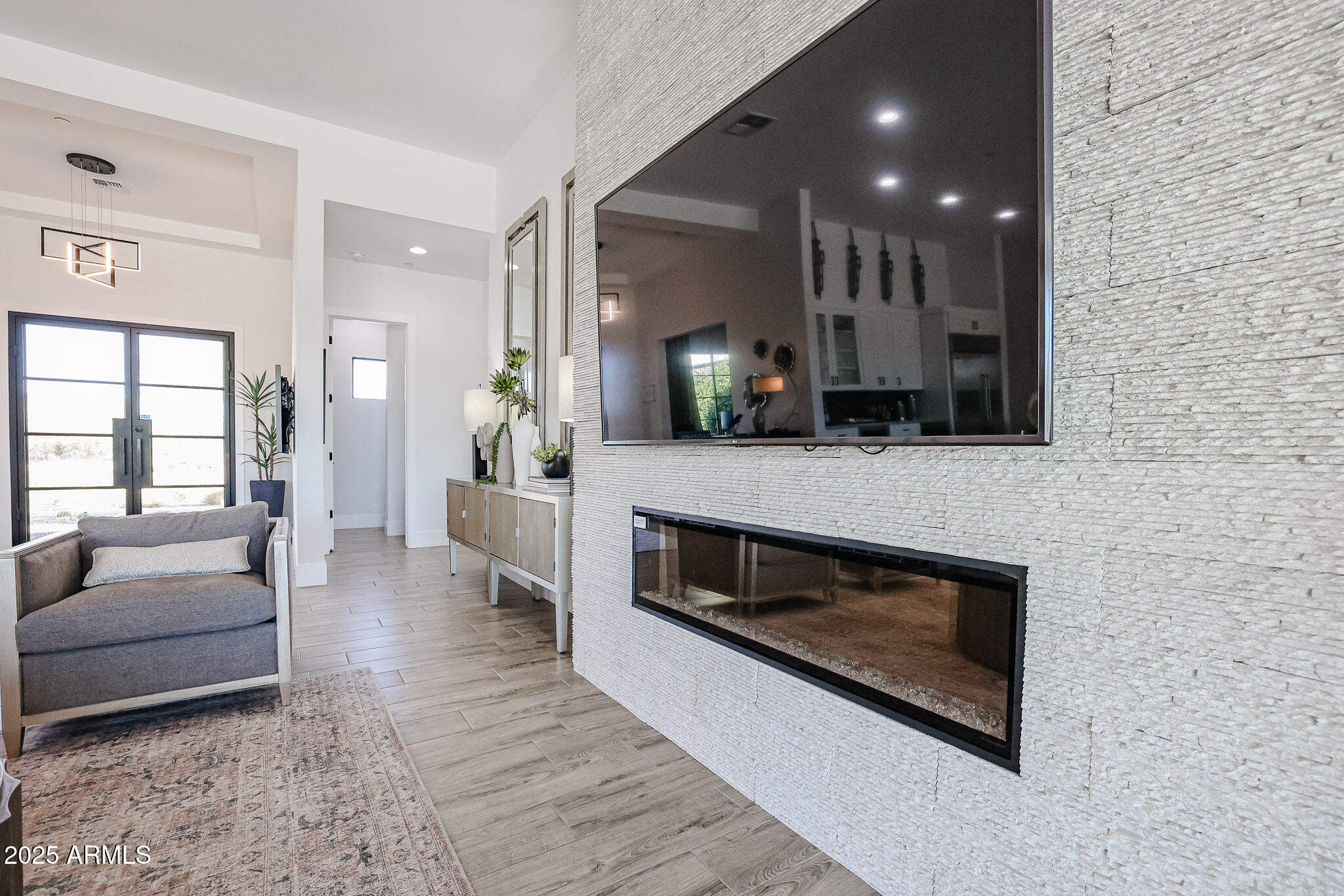 1850 East Creek Canyon Road Phoenix, AZ 85086 - Photo 26 of 92 Model Home B17 Great Room