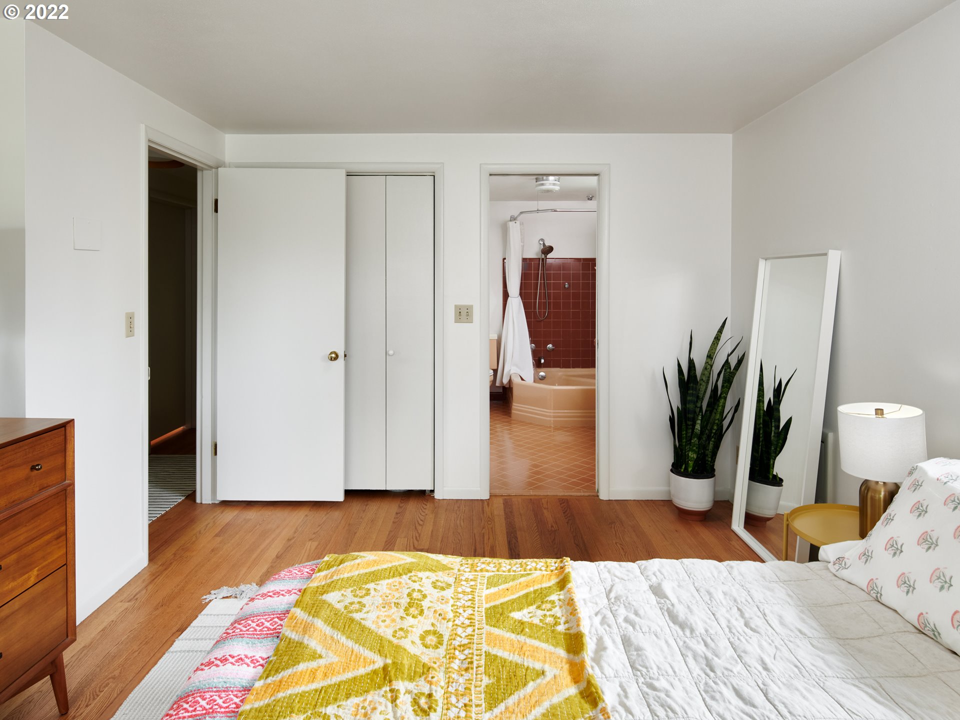 9015 Southwest Jamieson Road Portland, OR 97225 - Photo 14 of 30 Gallery Image 14