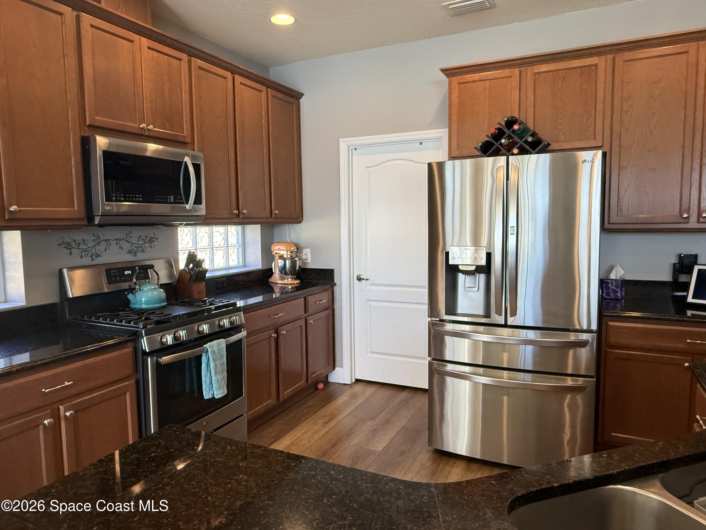 3283 Candia Drive Melbourne, FL 32940 - Photo 4 of 13 Modern Kitchen