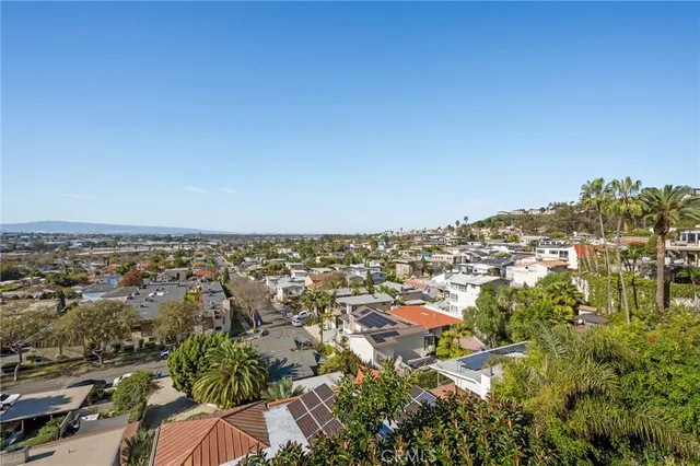a close up of a shower