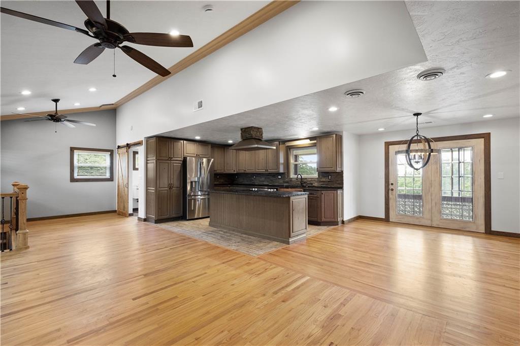 17 Conklin Road Washington, PA 15301 - Photo 5 of 42 Gallery Image 5