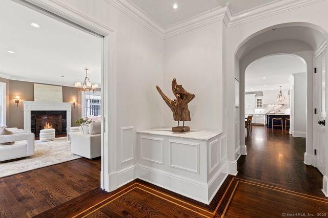 $5,195,000 | 1421 Oenoke Ridge, New Canaan, CT 06840