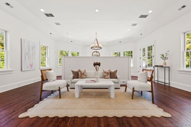 $5,195,000 | 1421 Oenoke Ridge, New Canaan, CT 06840