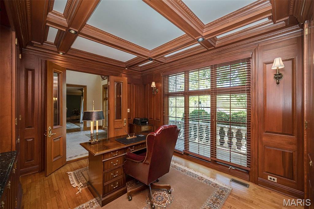 16925 Lewis Spring Drive Chesterfield, MO 63005 - Photo 11 of 74