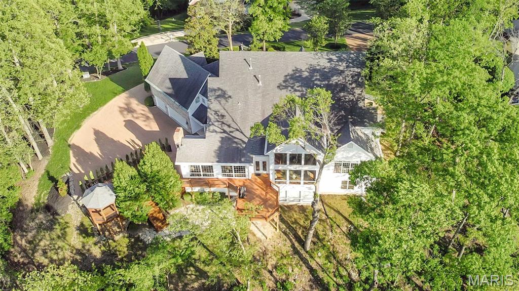 16925 Lewis Spring Drive Chesterfield, MO 63005 - Photo 4 of 74