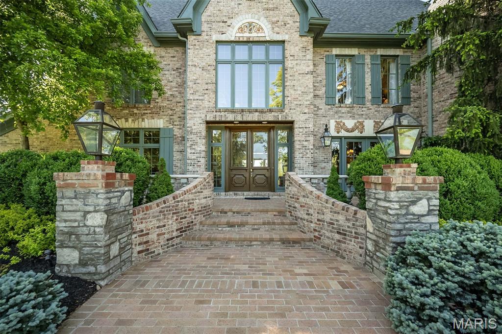 16925 Lewis Spring Drive Chesterfield, MO 63005 - Photo 6 of 74