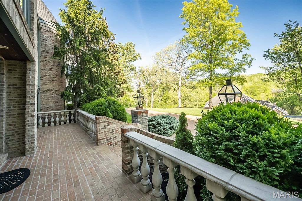 16925 Lewis Spring Drive Chesterfield, MO 63005 - Photo 63 of 74