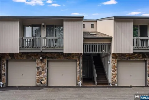 $449,900 | 48 Buchanon Court, Unit 48, West Orange, NJ 07052