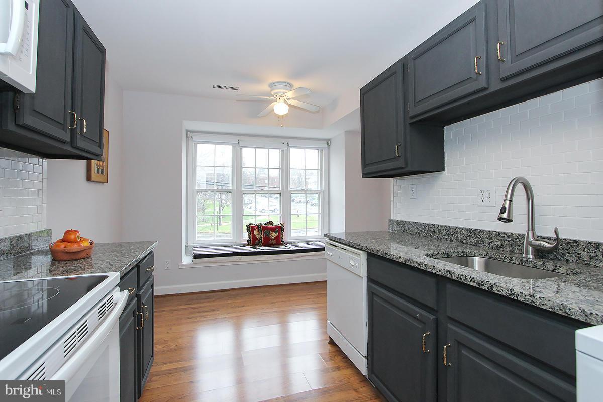 6720 Hillandale Road, Unit 15 Chevy Chase, MD 20815 - Photo 8 of 26 Light-filled!