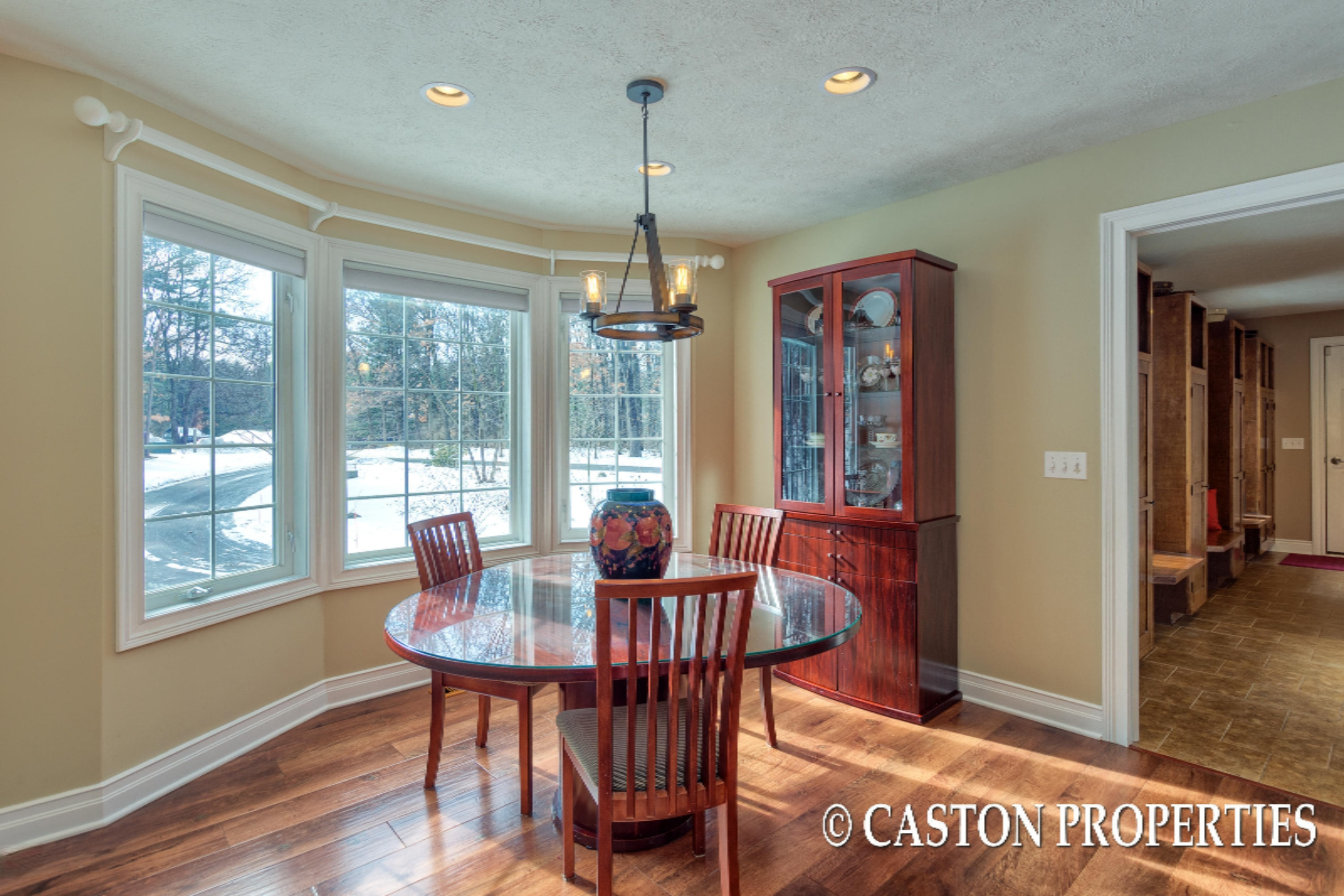 7699 Cascade Road Southeast Grand Rapids, MI 49546 - Photo 7 of 62 06 Dining Area