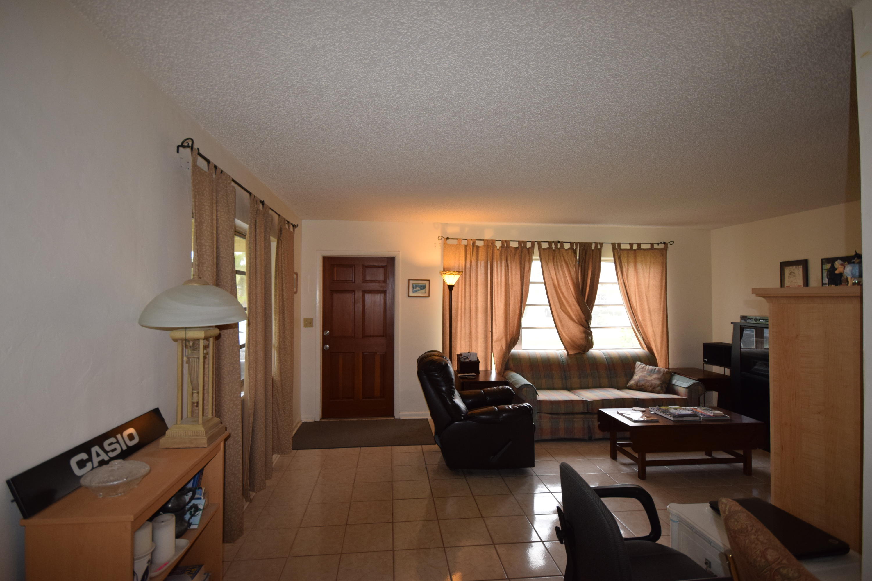 290 Northeast 28th Road Boca Raton, FL 33431 - Photo 8 of 17 DSC_0859