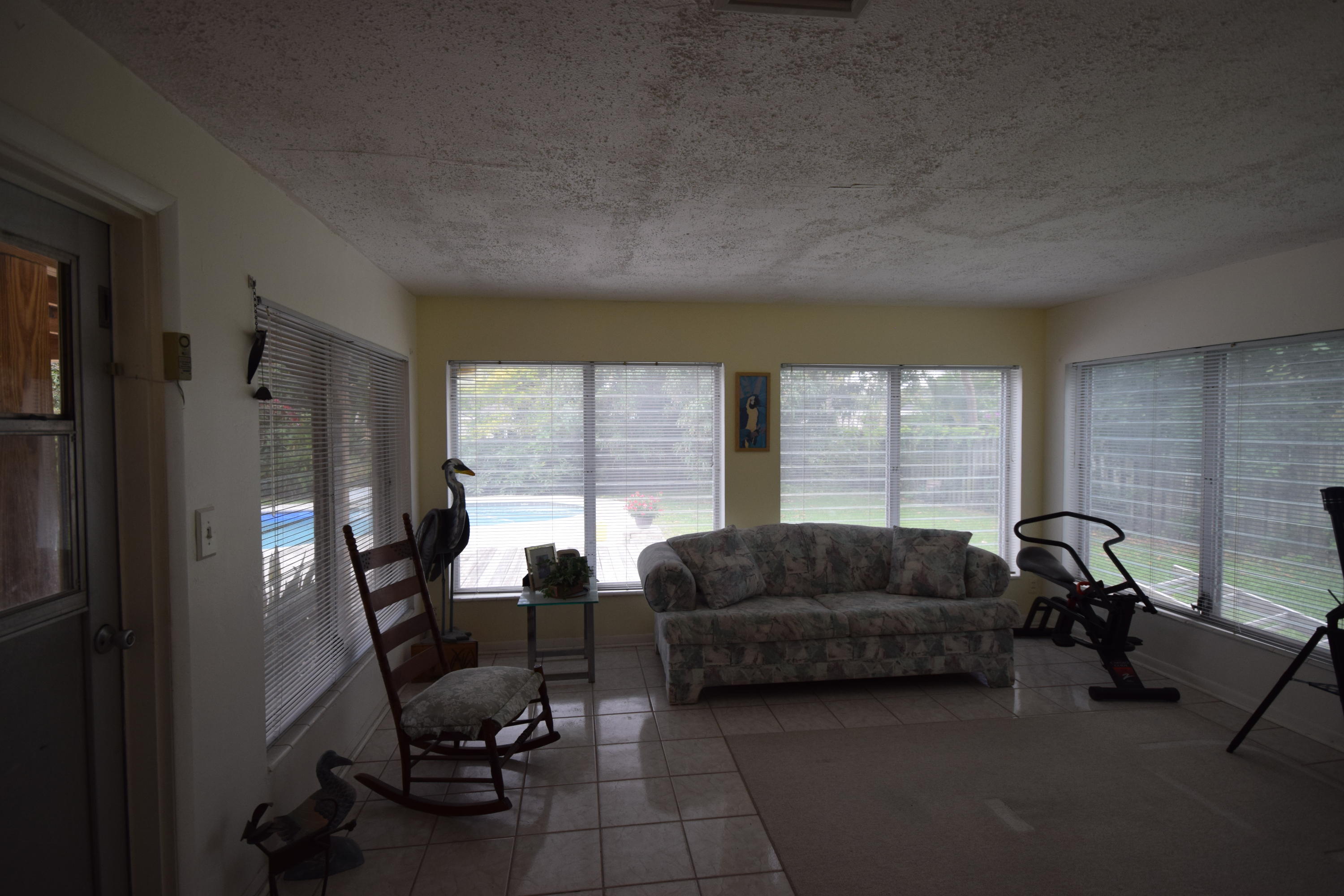 290 Northeast 28th Road Boca Raton, FL 33431 - Photo 9 of 17 DSC_0860