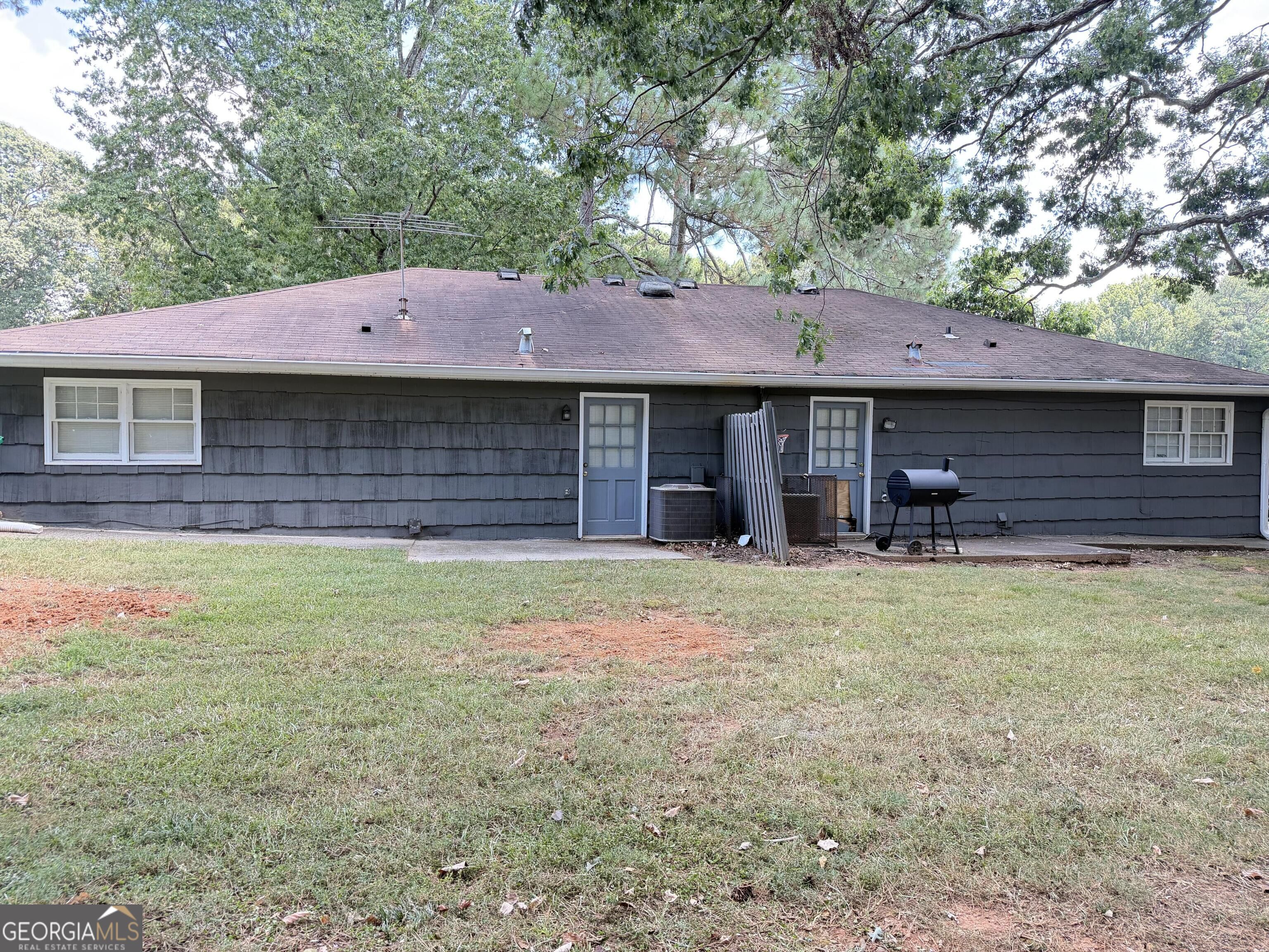 2710 Tucker Valley Road Tucker, GA 30084 - Photo 4 of 19 Gallery Image 4