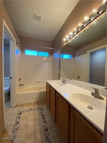 $1,900 | 5680 Arrow Tree Street, Las Vegas, NV 89130