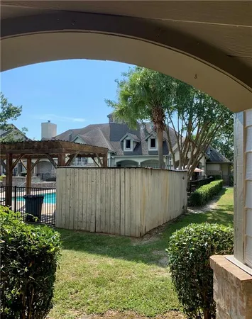 $1,300 | 350 Emerald Forest Boulevard, Unit 6102, Covington, LA 70433