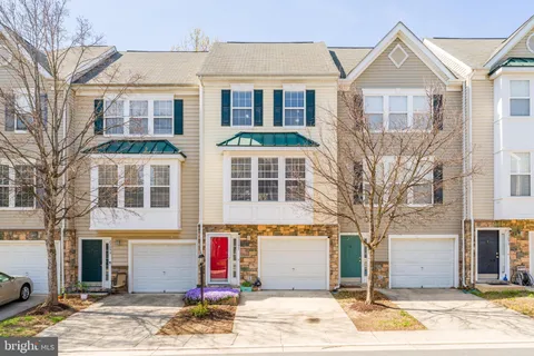 $490,000 | 23097 Fontwell Square, Sterling, VA 20166