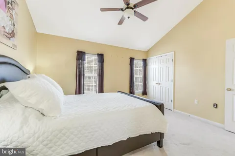 $490,000 | 23097 Fontwell Square, Sterling, VA 20166