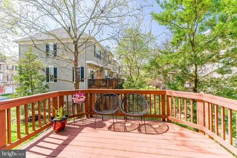 $490,000 | 23097 Fontwell Square, Sterling, VA 20166