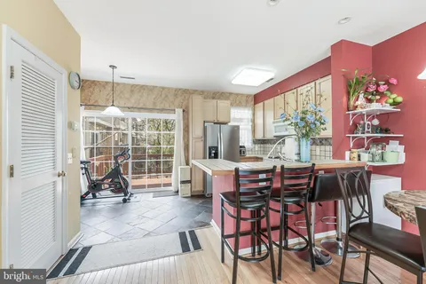 $490,000 | 23097 Fontwell Square, Sterling, VA 20166